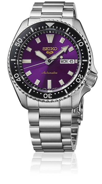 Mor kadranlı, çelik bilezikli Seiko 5 Sports HDB003K1